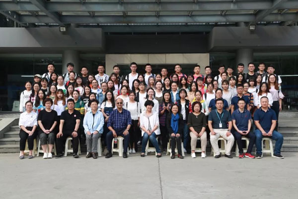 热烈欢迎天津财经大学师生莅临k8凯发国际参观交流!