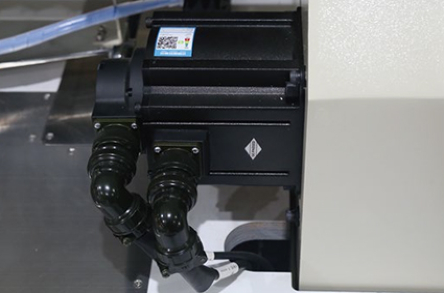 k8凯发国际全自动精密绗缝机 (厚料)