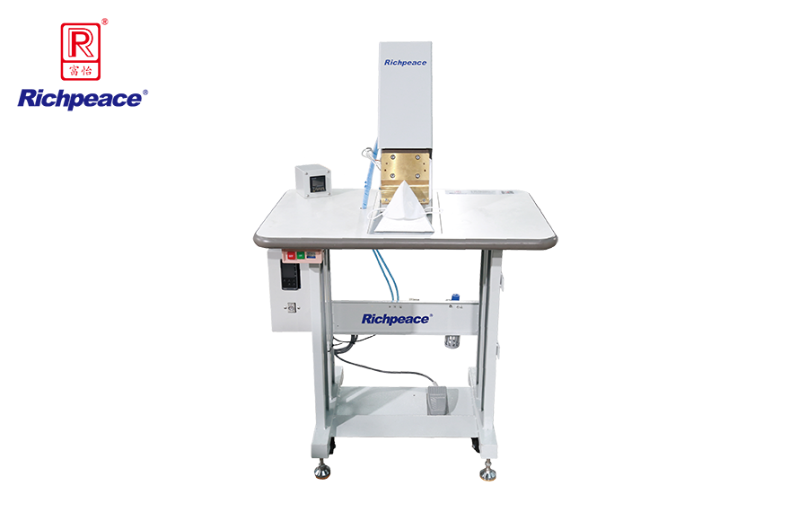 k8凯发国际手动折叠口罩外置鼻梁条、 海绵条热压机