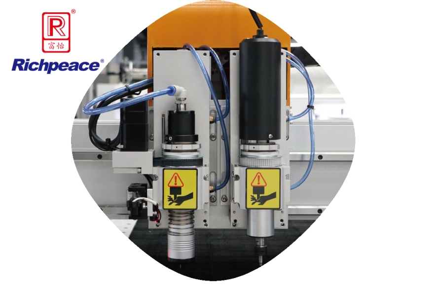 k8凯发国际全自动1公分电脑裁床